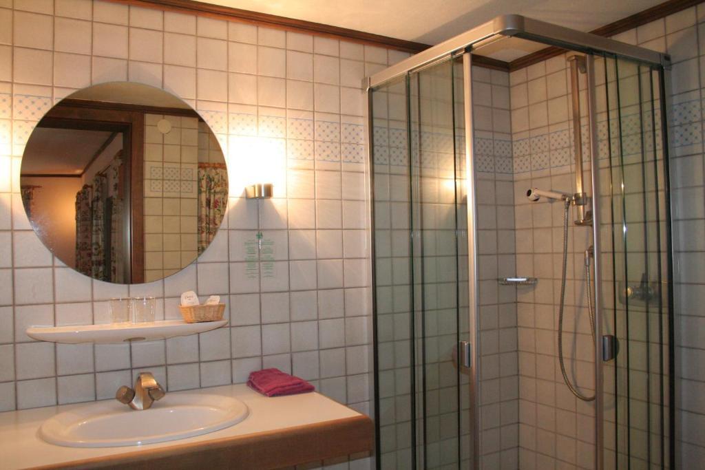 Hotel Schwarzwaldhof Nicklas Holzschlag Zimmer foto